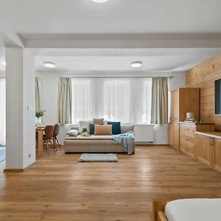 Apartmanhotel Spindl Self Check-in & Sauna 4*