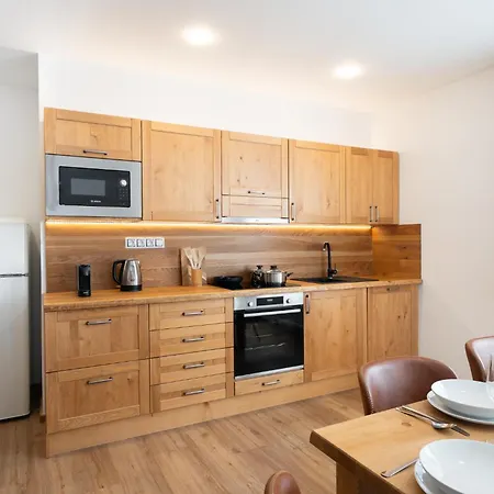 Hotel apartamentowy Spindl Self Check-in & Sauna 4*