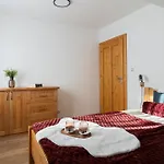 Apartmanhotel Spindl Self Check-in & Sauna 4*