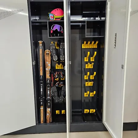 Aparthotel Spindl Self Check-in & Sauna 4*