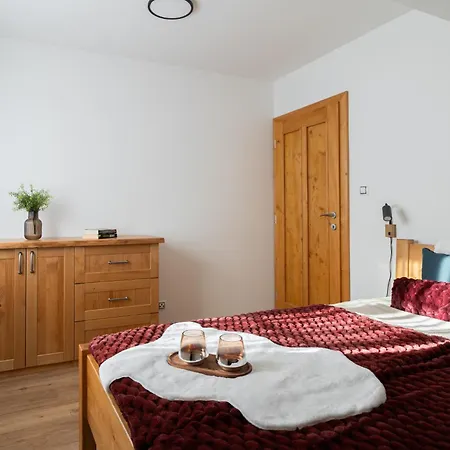 Lejlighedshotel Spindl Self Check-in & Sauna 4*