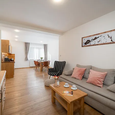 Aparthotel Spindl Self Check-in & Sauna 4*